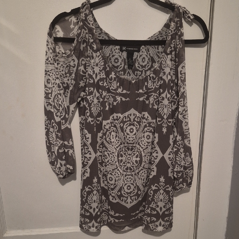 INC Med International Concepts Gray and White Blouse With Cold Shoulders